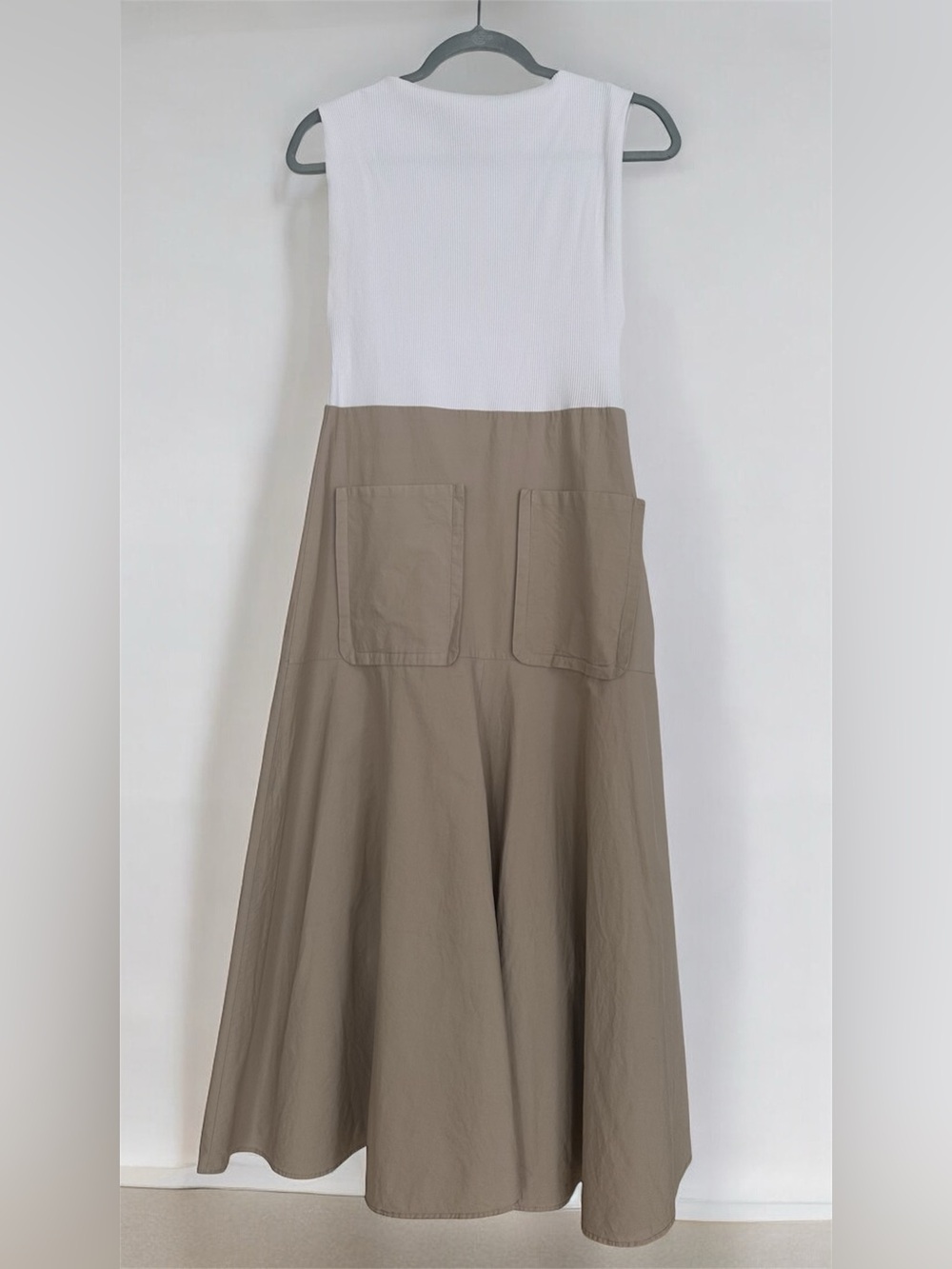 Zara Woman Two Tone Minimalist A Line Midi Dress in White Tan Flattering Size L